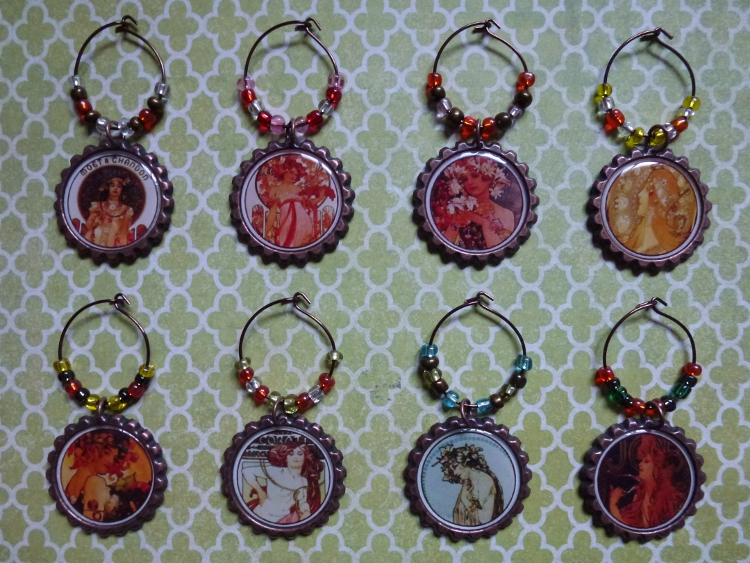 Alfons Mucha Wine Charms Set 1